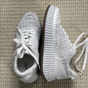 Universal Thread White Woven Platform Sneakers
